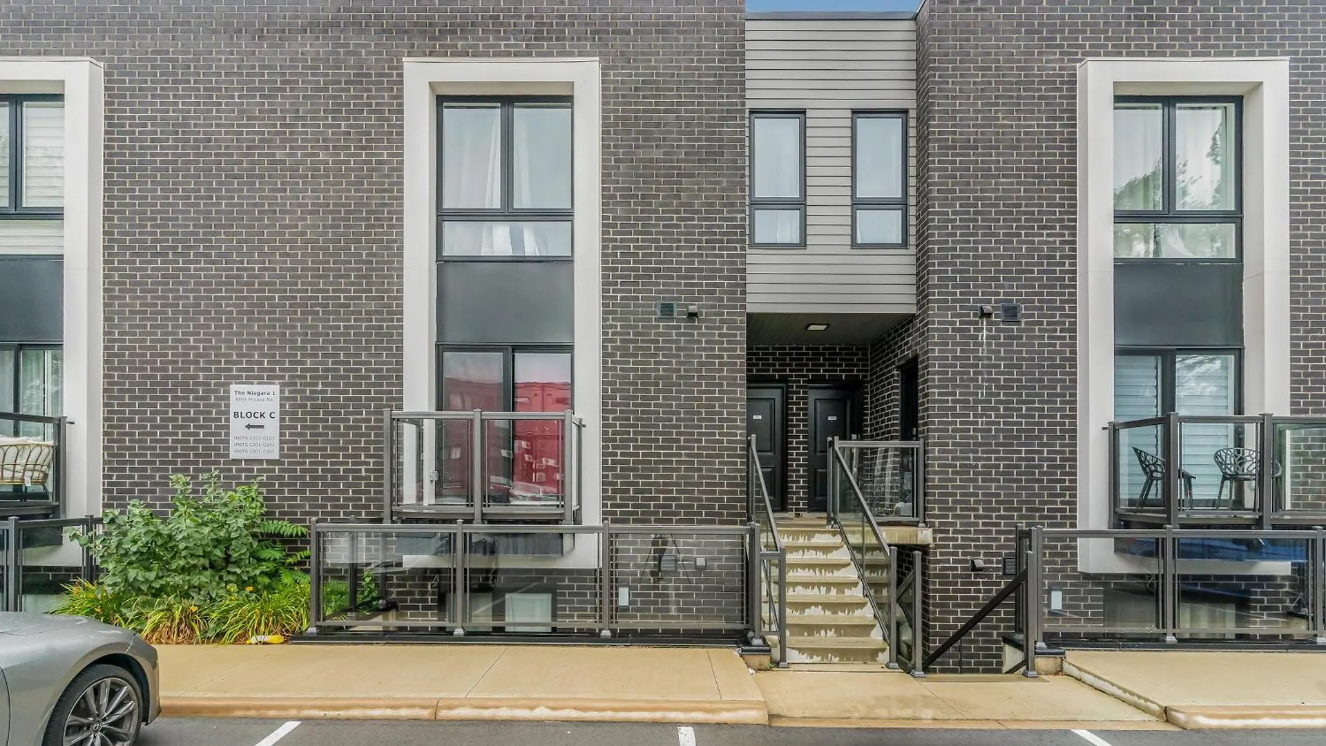 Vibrant 2Br Gateway With Free Parking & 7 Mins To The Falls شلالات نياغارا شقة